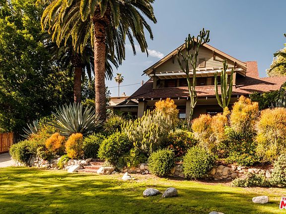 3rd image of 5015 Almaden Dr