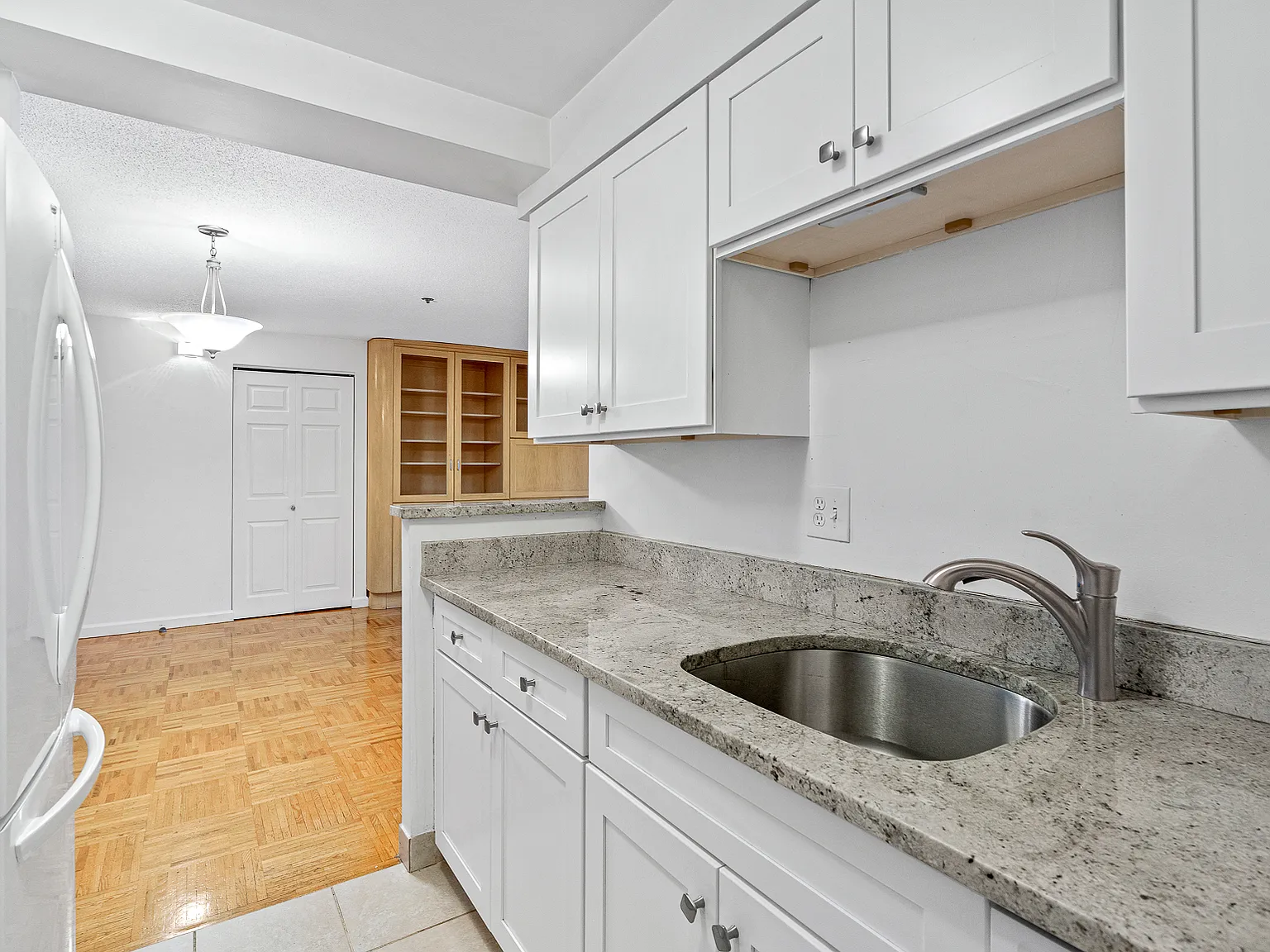 2 bed, 1306 sqft, $4,500 — Photo 3