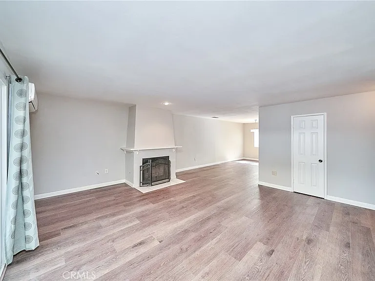 21901 Moneta Ave #10 — Photo 9