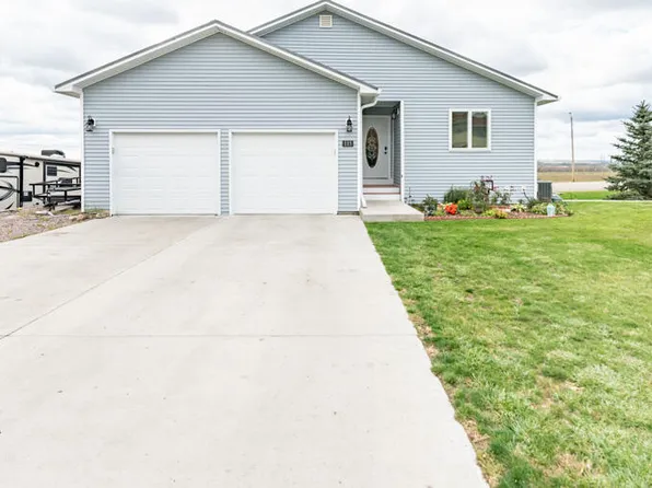 115 4th Ave, Washburn, ND 58577