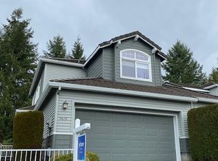 9615 NW Silver Ridge Loop, Portland, OR 97229