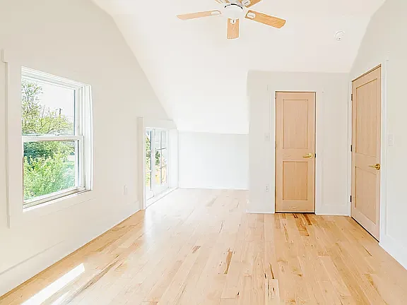 511 W Dodds St — Photo 13