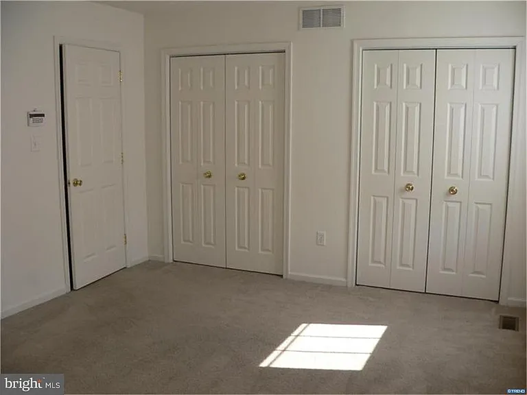 523 Red Bud Ct — Photo 9
