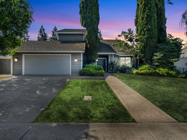 2418 Meadow Lake Dr, Stockton, CA 95207