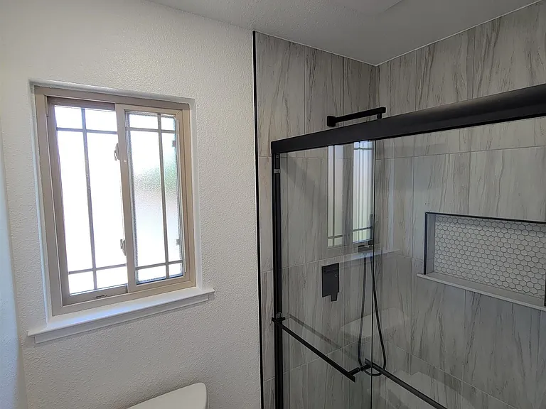 2210 Sierra Ct — Photo 23