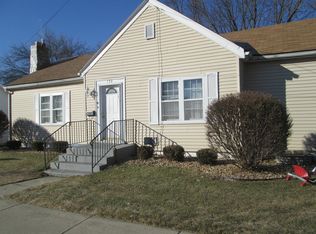 172 Trask St, Aurora, IL 60505