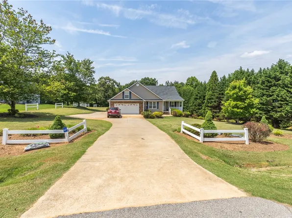 861 N Old Pendleton Rd, Liberty, SC 29657