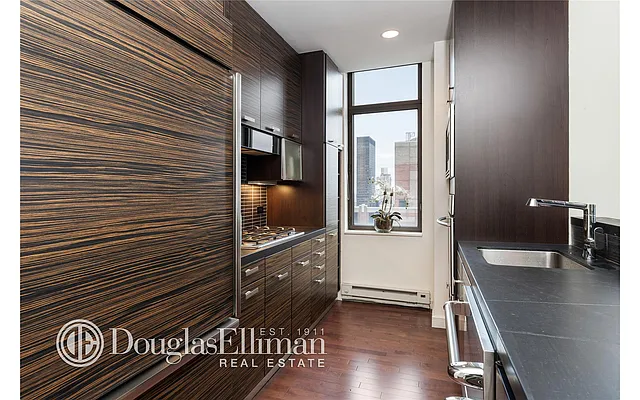 Sold by Douglas Elliman | media 22