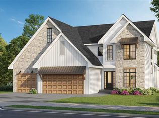 402 Macbride Trl, Solon, IA 52333