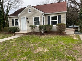 712 N Main St, Burlington, NC 27217