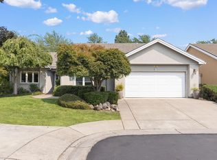 610 Cherrywood Dr, Medford, OR