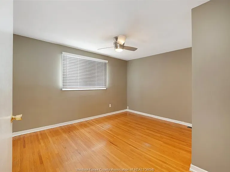907 Gladstone Ave #MAIN — Photo 14
