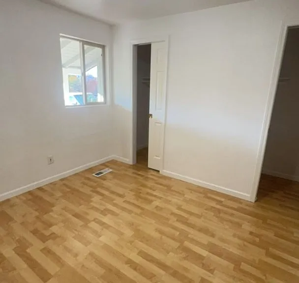 1002 NE 8th St — Photo 13