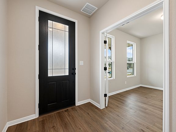 108 Clemens Drive Interior Image 5