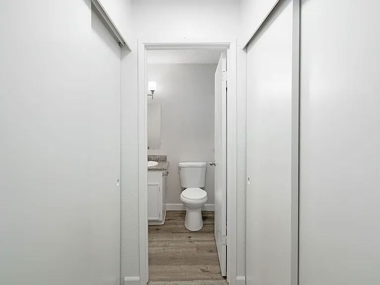 Coyle Creek Apartments — Photo 4