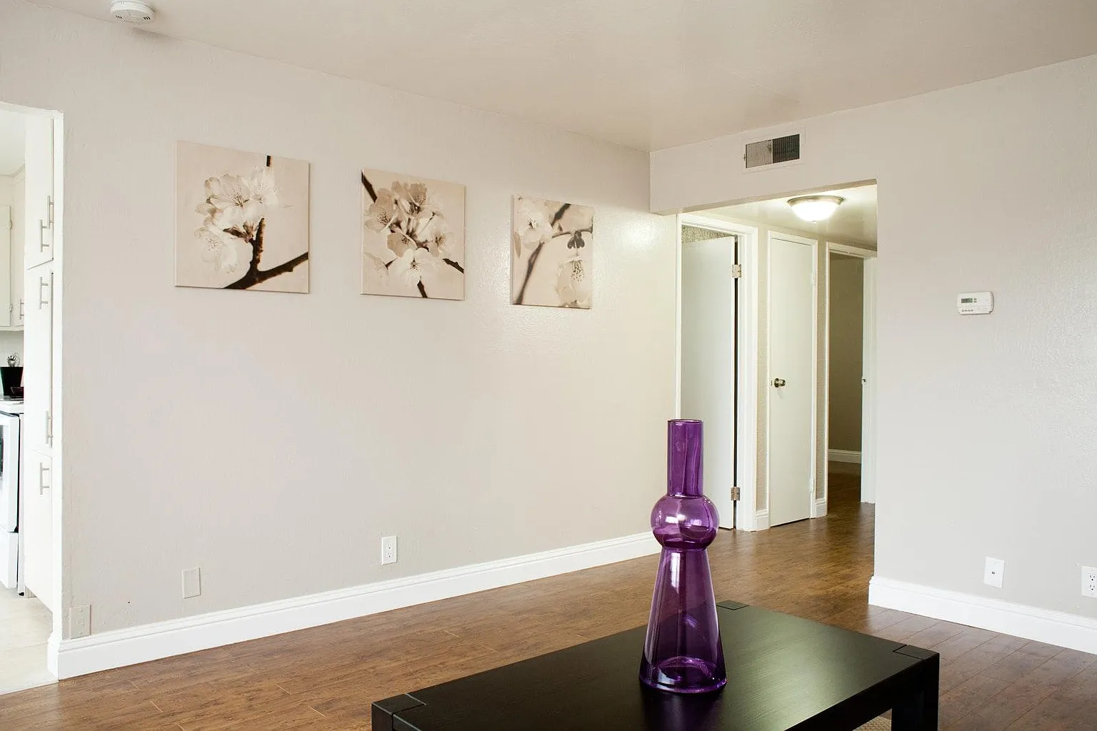 2166 E 27th St APT 7 photo 1