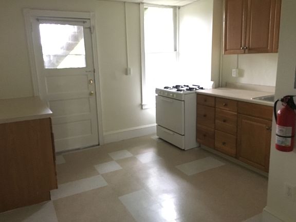 3rd image of 52 E Stratford Ave APT F