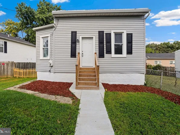 905 Drum Ave, Capitol Heights, MD 20743