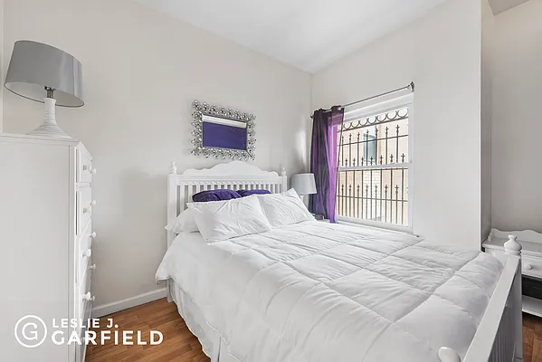 Rented by Leslie J. Garfield | media 28