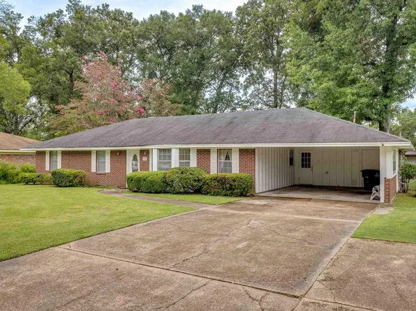 22 Karen Ln, Monroe, LA 71203