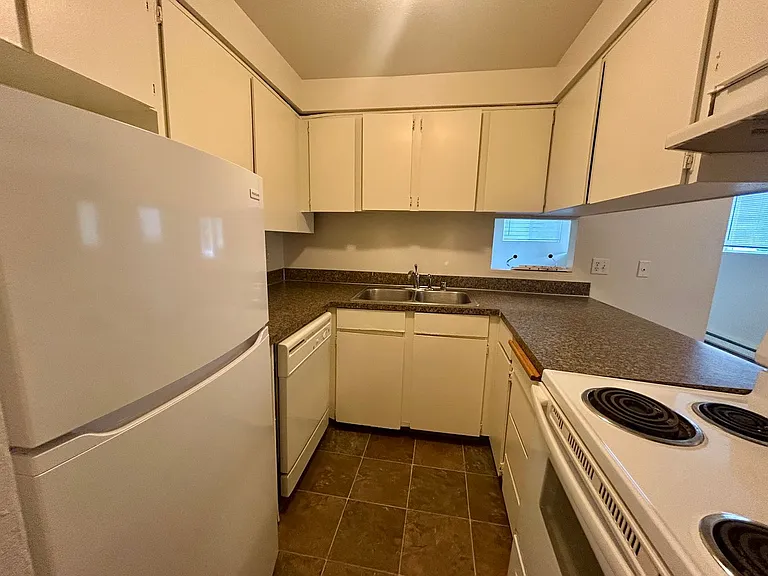 TE1300 — Photo 15