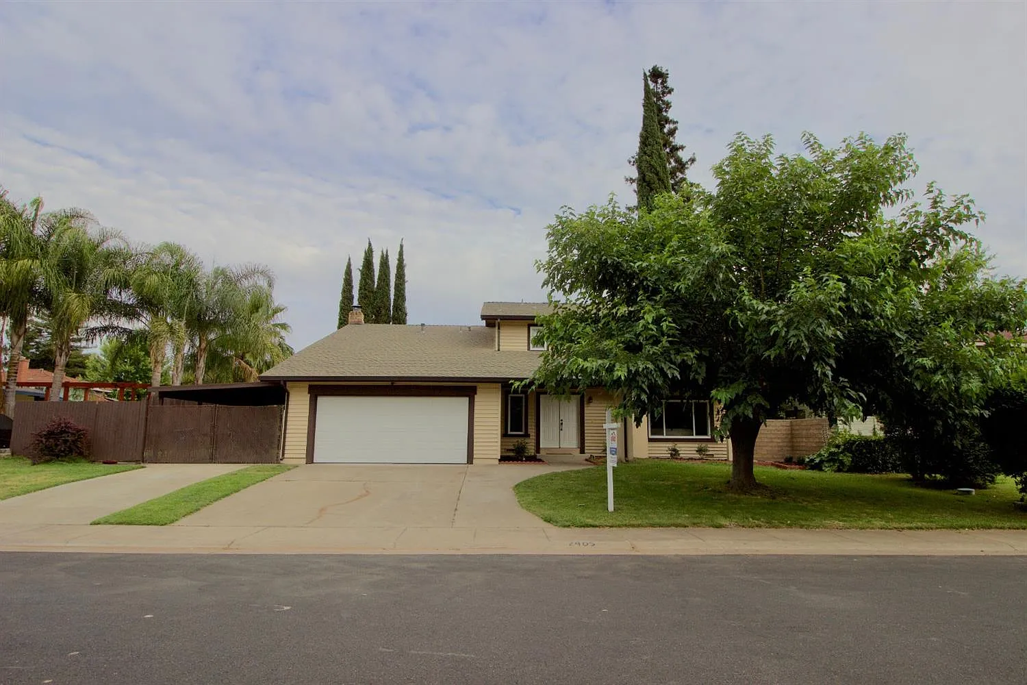 2405 El Pavo Way photo 1
