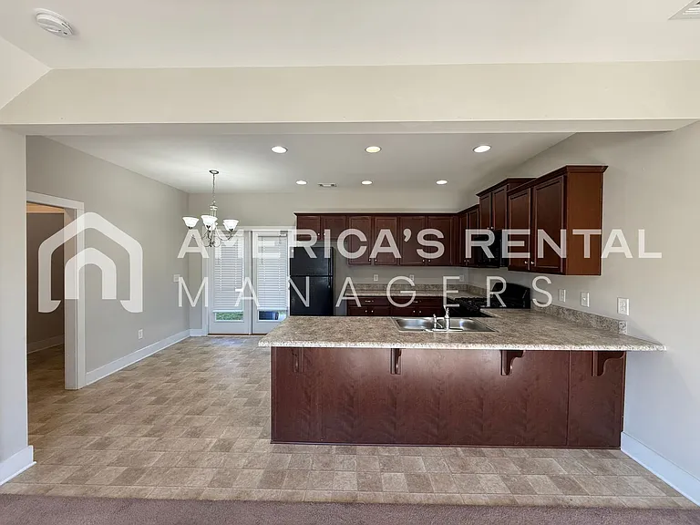 580 Polo Way — Photo 6