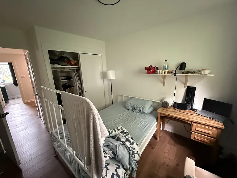 660 Hochelaga St #30 — Photo 35