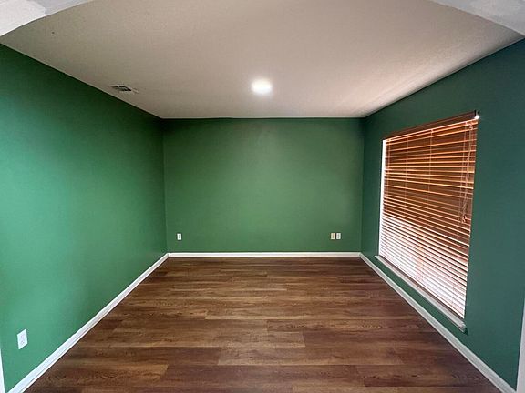 3rd image of 9266 PROSPERITY LAKE Drive