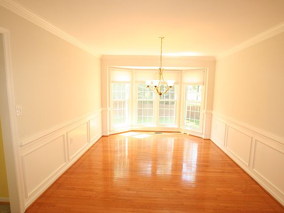 5th image of 1461 Winterberry Ct