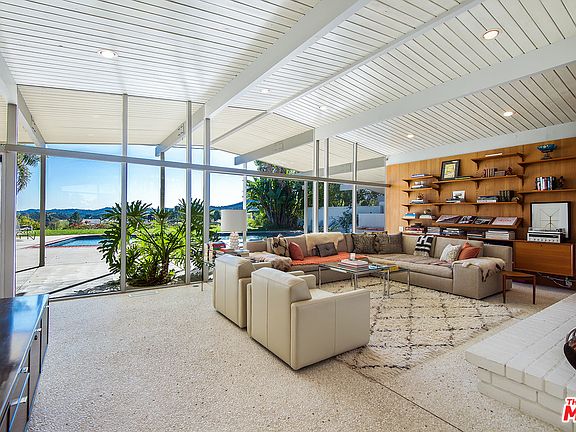4th image of 4552 Martson Dr
