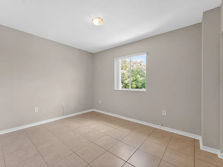 17106 SW 138th Ct — Photo 35