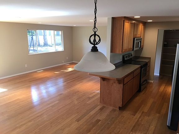 2nd image of 11828 47th Dr NE