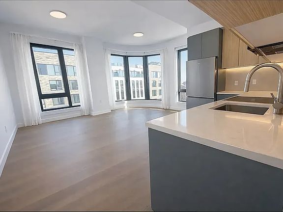 2nd image of 158 Lott St #119D