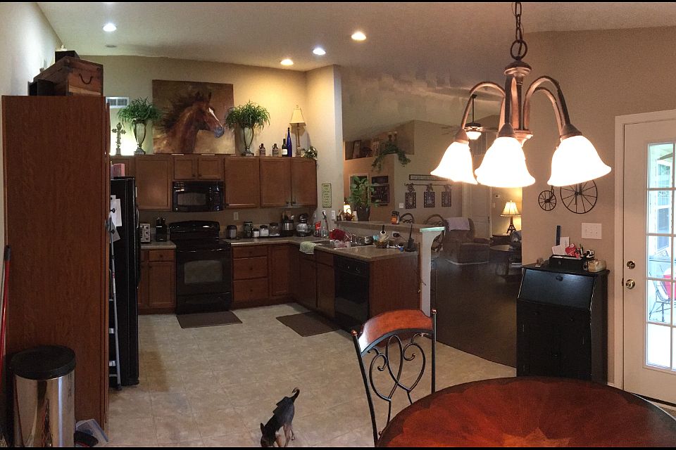 Lots  of cabinets 