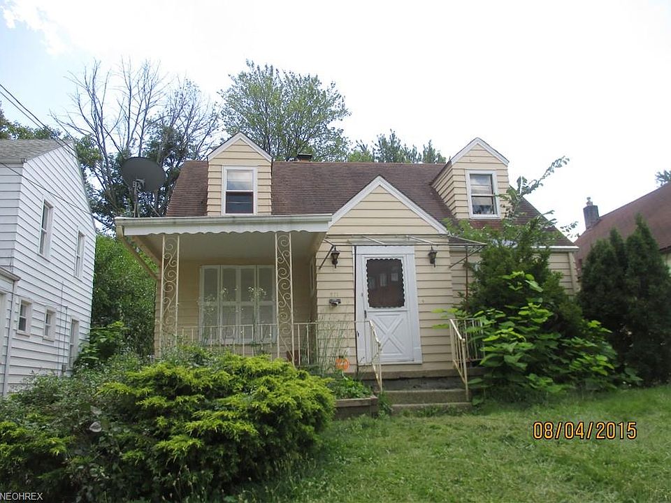1st image of 271 E Avondale Ave