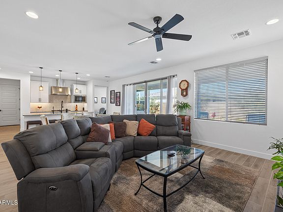 4th image of 1540 W DESERT SPOON Drive