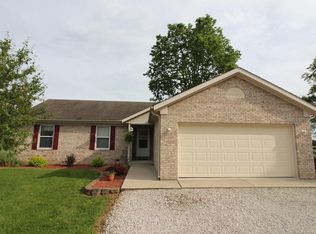 1345 Hillsborough Ct, Martinsville, IN 46151