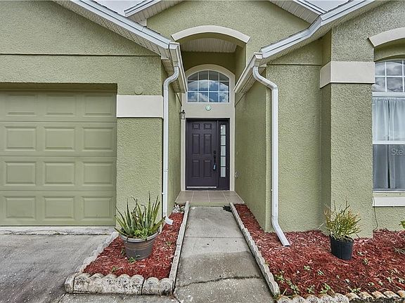 3rd image of 4425 Middleburg Ct