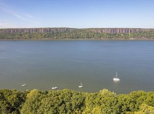 1 Riverpointe Rd, Hastings On Hudson, NY 10706