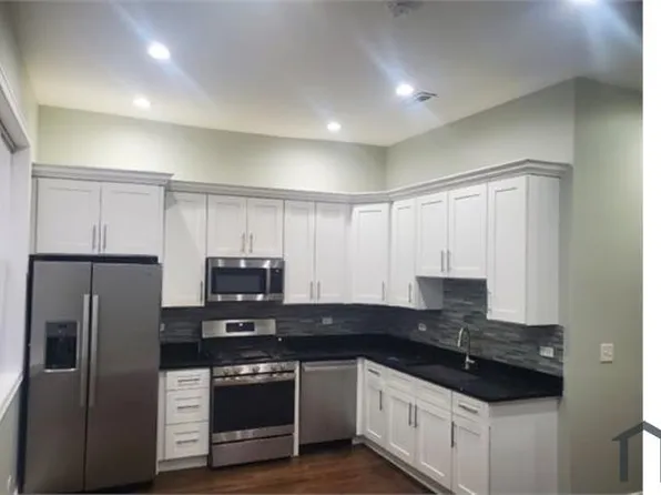 5528 S Carpenter St Unit 2, Chicago, IL 60621