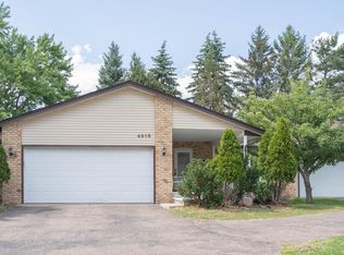 4915 Kent Dr, Shoreview, MN 55126