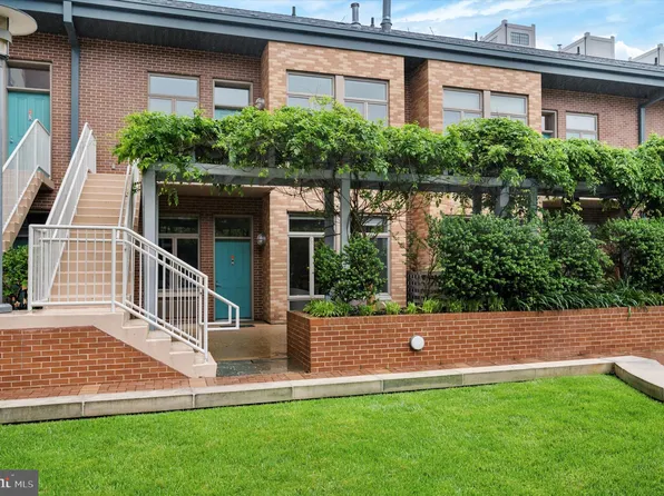 1900 Hamilton St Unit C15, Philadelphia, PA 19130