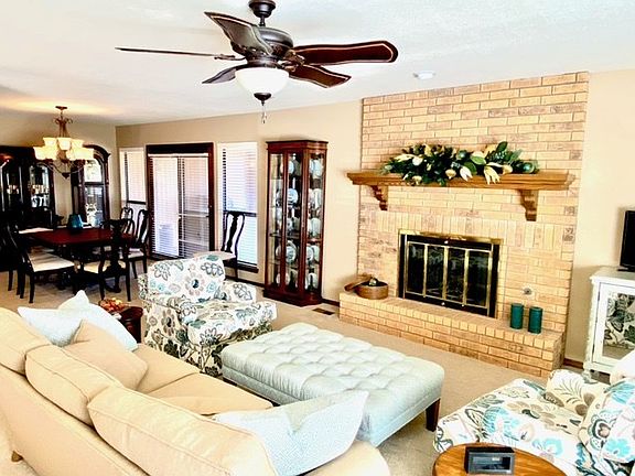 5th image of 2621 Rosewood Cir
