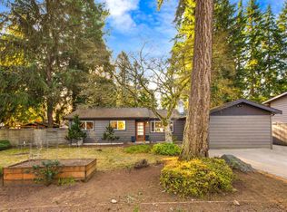 8635 NE 137th St, Kirkland, WA 98034