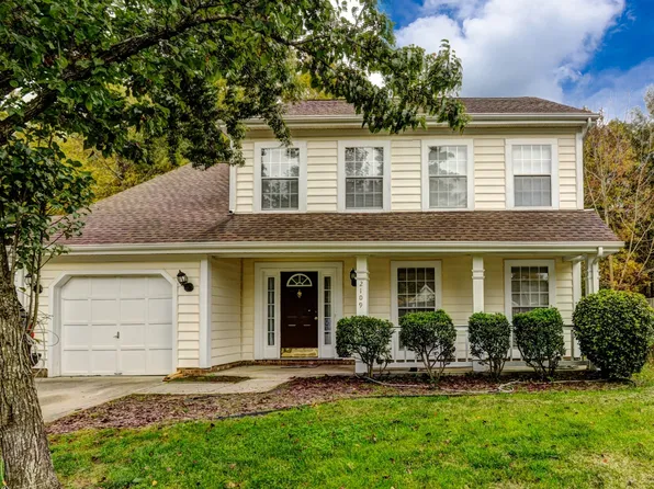 2109 David Earl Dr, Charlotte, NC 28213
