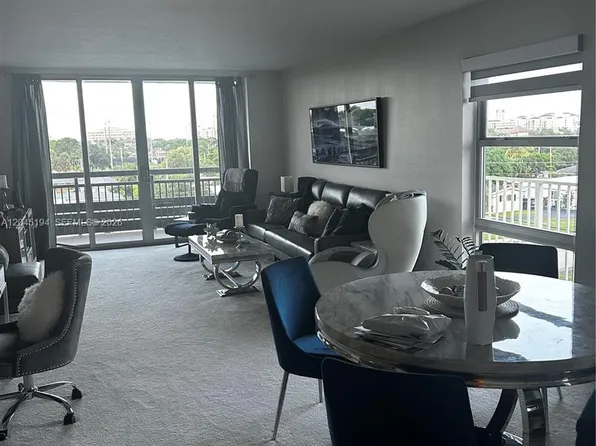 555 NW 4th Ave #4250, Boca Raton, FL 33432