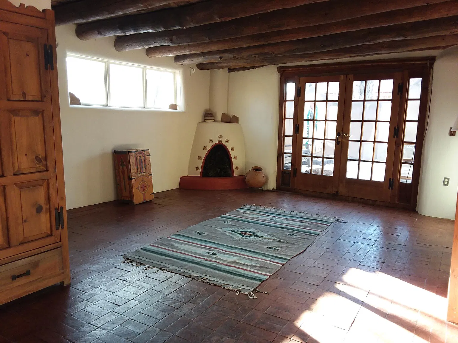 2 bed, 2300 sqft, $3,700 — Photo 3