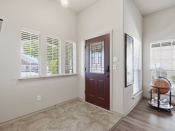 5th image of 8312 Indian Bluff Trl