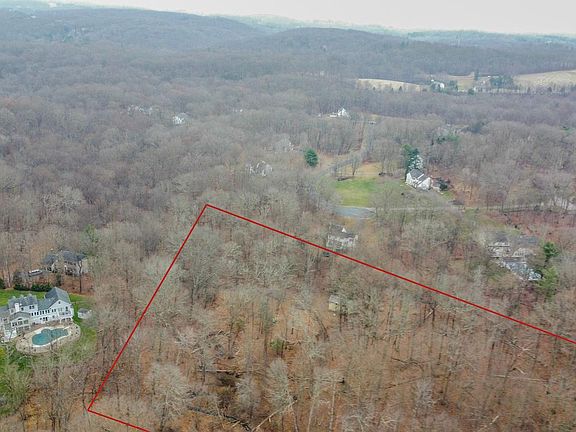 2nd image of 18657 Middletown Rd